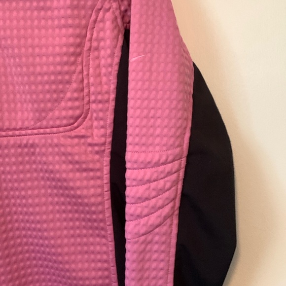Nike Pink & Black Sphere Thermal Textured 1/2 Zip Sweatshirt Size Medium - Picture 2 of 13